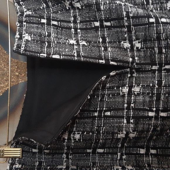 Vintage Carlisle Plaid Tweed Skirt - Picture 7 of 16